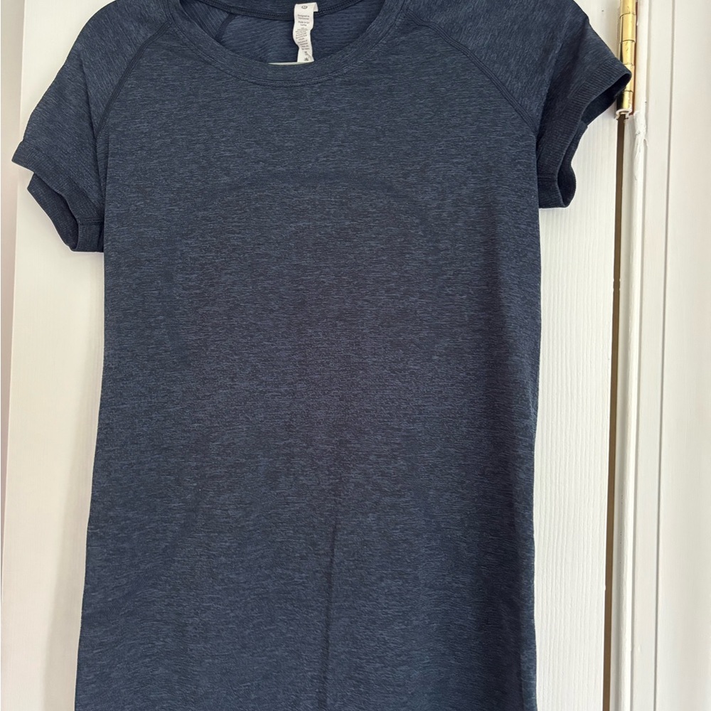 Lululemon Dark Blue Short Sleeve T-Shirt